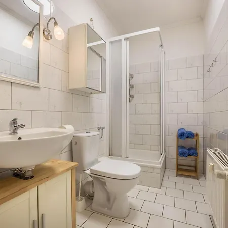 Apartmán Moderne Nahe Mueritzsee In *